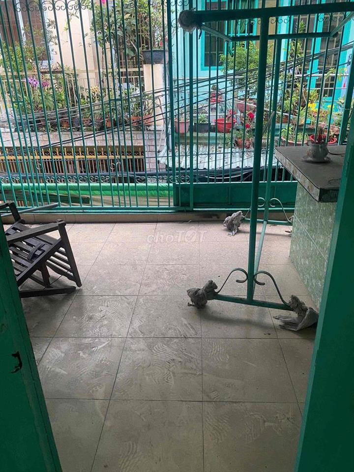 Nhà:4,2x14 hẻm 62,Lâm Văn Bền ,Tân kiểng,Q7(củ)