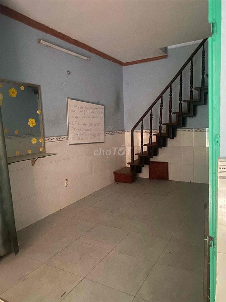 Nhà:4,2x14 hẻm 62,Lâm Văn Bền ,Tân kiểng,Q7(củ)