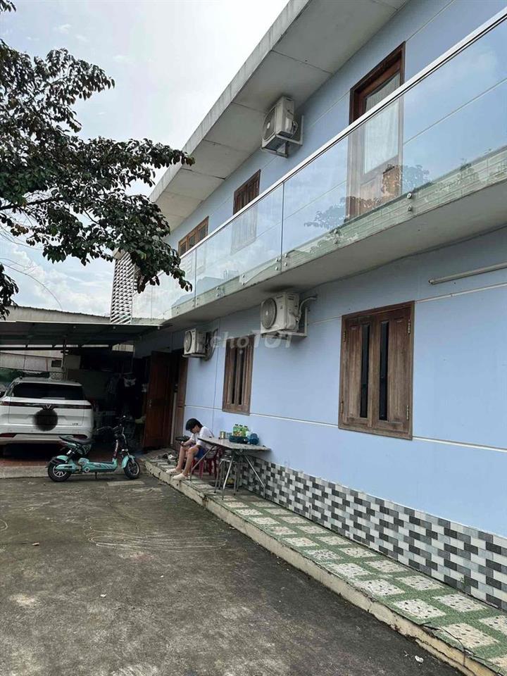 Bán gấp nhà:4,3( nở hậu 12)x37,1lầu công nhận 300m2,Long Thạnh Mỹ,Q9