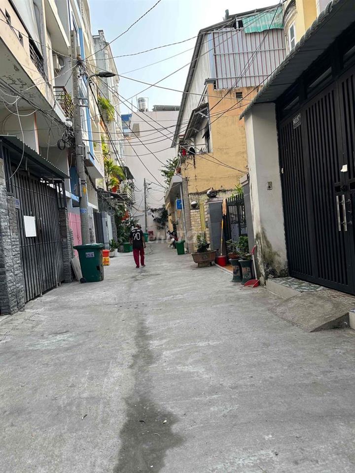 Bán nhà:4,3x19 hẻm 803(3m),Huỳnh Tấn phát,HCM city