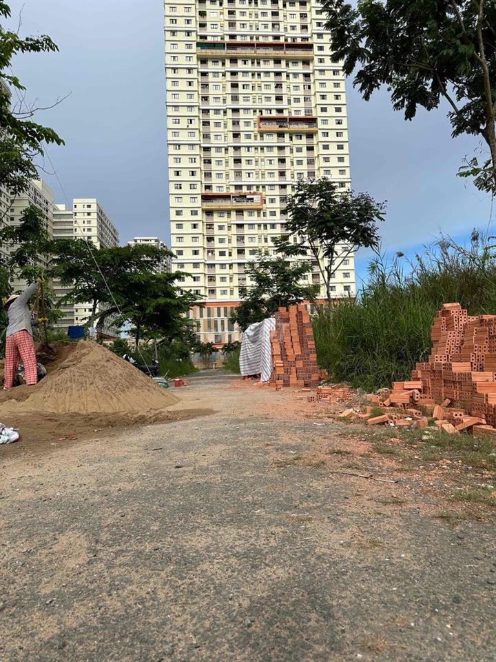 Bán gấp đất thổ cư: 5x18,đường D9,p.phú Mỹ,Q7(củ)