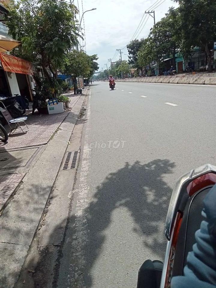 Bán nhà:7,3(nở hậu:9,2)x32, mặt tiền Huỳnh Tấn phát,phú xuân,nhà bè