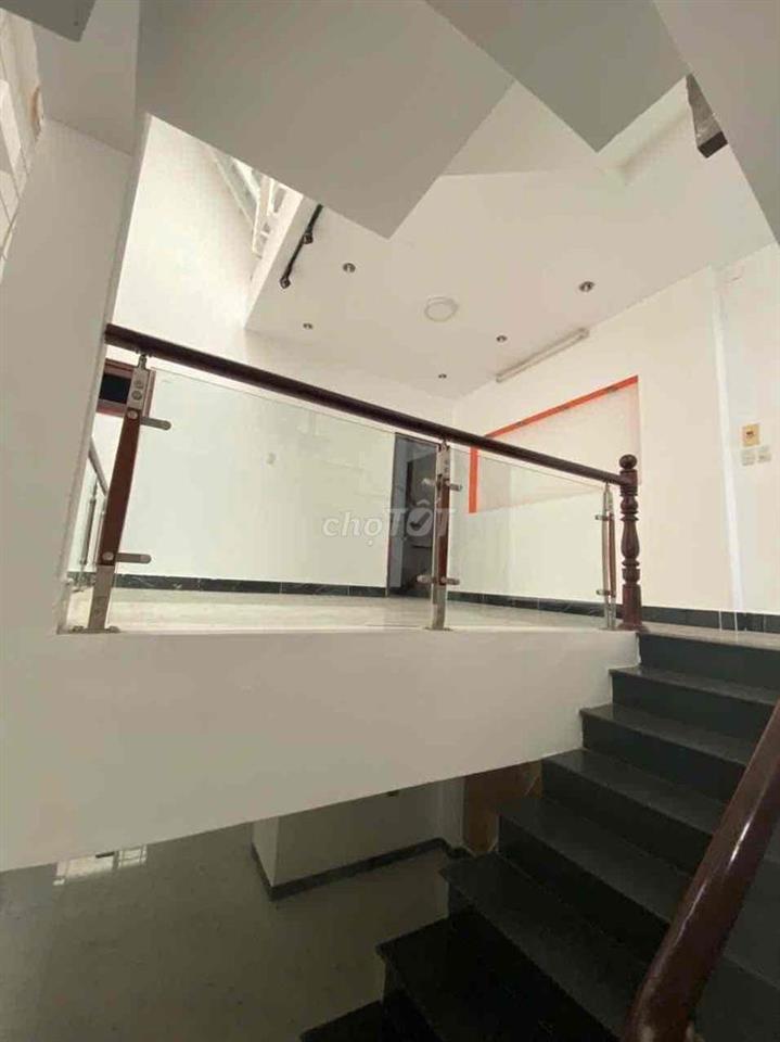 Bán nhà:5x24,3lầu hẻm 308, Huỳnh Tấn Phát,TTTây,Q7