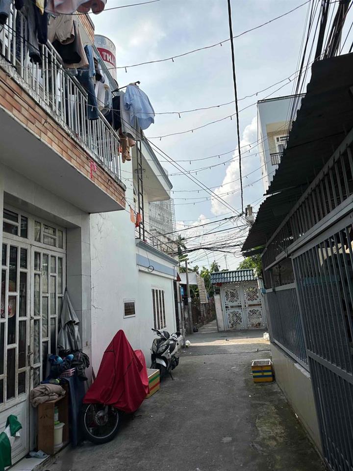 Bán nhà:6,3x22,mặt tiền hẻm 851(3m),Huỳnh tấn phát,phú thuận,Q7,HCM