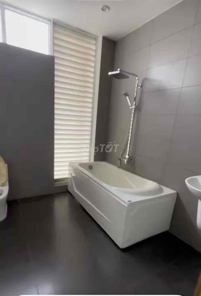 Bán gấp nhà: 9x22,3lầu hẻm 99(5m),Nguyễn Văn linh,tân thuận tây,Q7