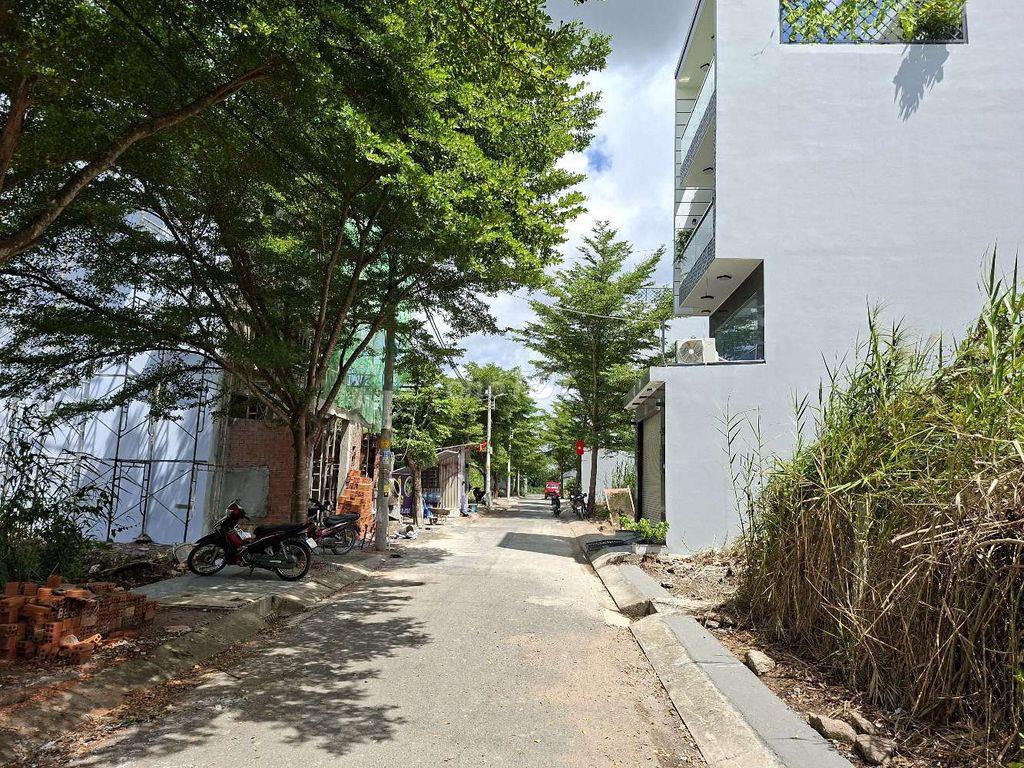 Cần bán nhanh đất thổ cư hẻm nhựa 7m 409 Nguyễn Văn Tạo, Nhà Bè