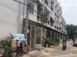 Bán gấp nhà nhỏ, 1 lầu, hẽm xe hơi,  600tr, Nguyễn Bình, Ng H Thọ.