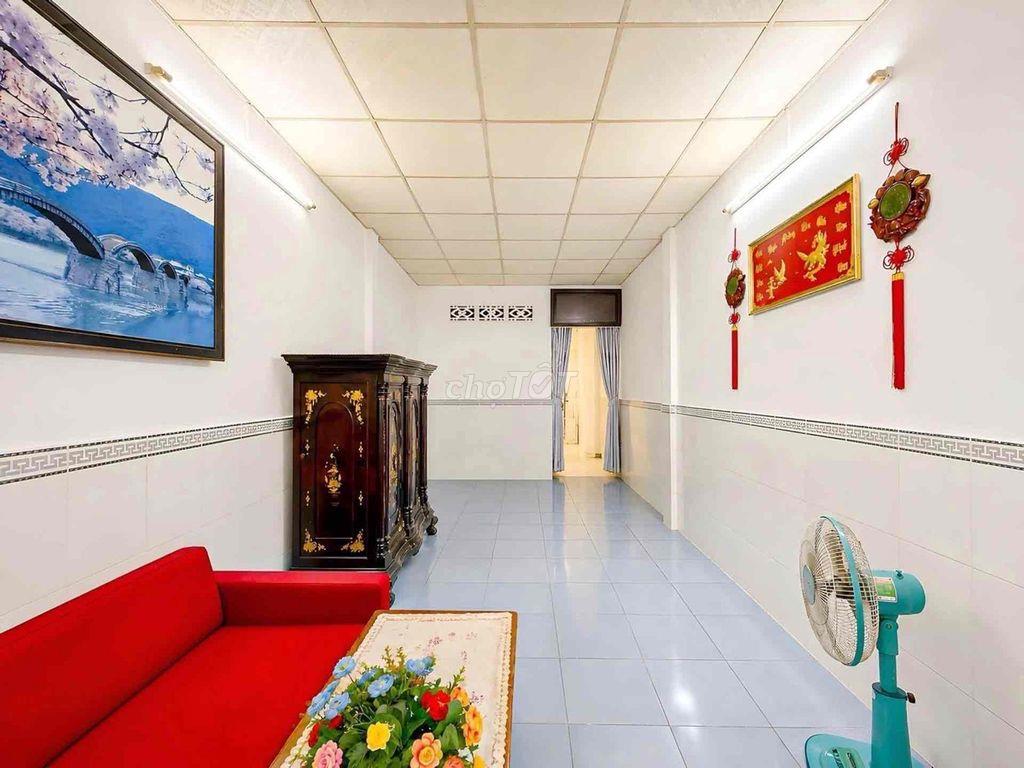 Nhà 2 tầng hẻm 1206 Huỳnh Tấn Phát, Dt 70m2, nở hậu 4,8m, sổ riêng