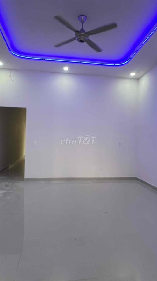 nhà mặt tiền chính chủ
