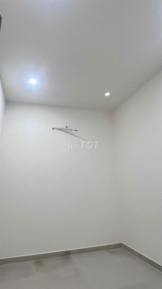 nhà mặt tiền chính chủ