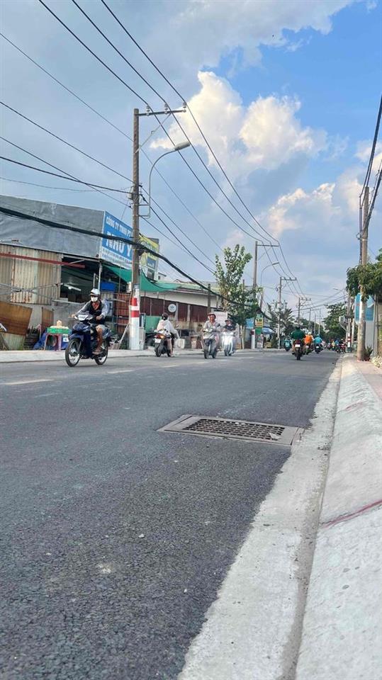 nhà mặt tiền chính chủ