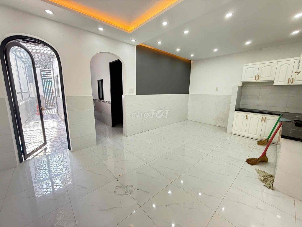 🌹🌹 CHO THUÊ NC 3PN 2WC - SẴN MÁY LẠNH - NHÀ MỚI Ở LIỀN 🌹🌹