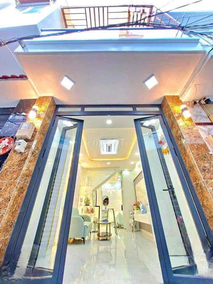 Nhà có sổ hồng Huỳnh Tấn Phát kế bên Q7