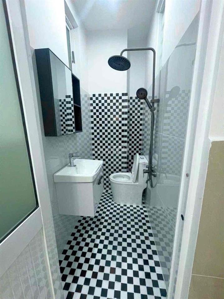 Nhà 2 Lầu sổ riêng Huỳnh Tấn Phát Nhà Bè