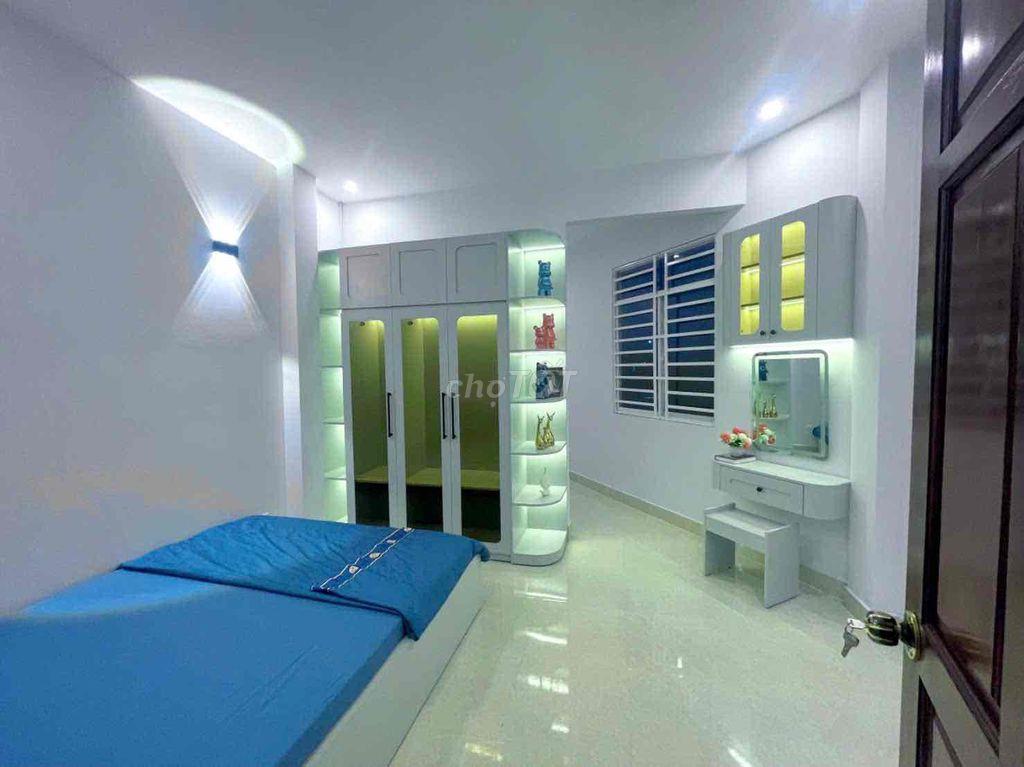 Nhà 2 Lầu sổ riêng Huỳnh Tấn Phát Nhà Bè