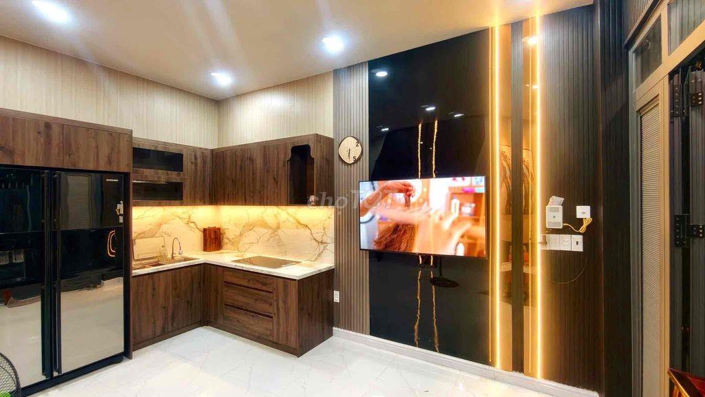 Nhà hẻm xe hơi 9x7m Phạm Hữu Lầu kế Q7