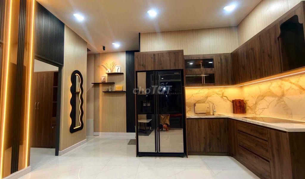 Nhà hẻm xe hơi 9x7m Phạm Hữu Lầu kế Q7