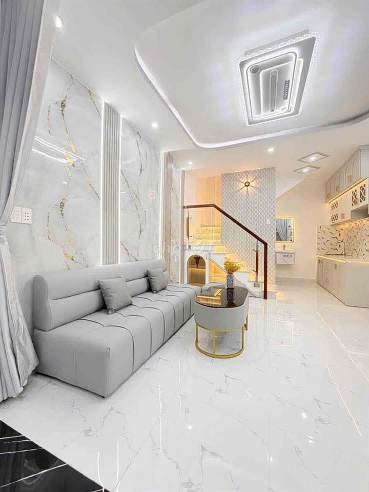 Nhà mới Huỳnh Tấn Phát kế Q7