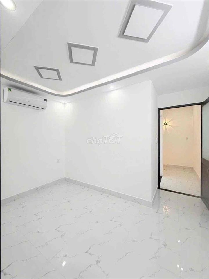 Nhà mới Huỳnh Tấn Phát kế Q7