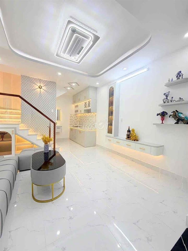 Nhà mới Huỳnh Tấn Phát kế Q7