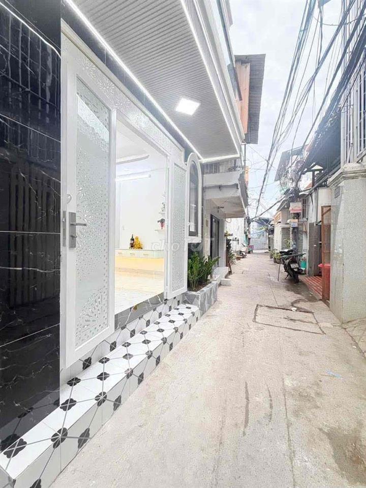 Nhà mới Huỳnh Tấn Phát kế Q7