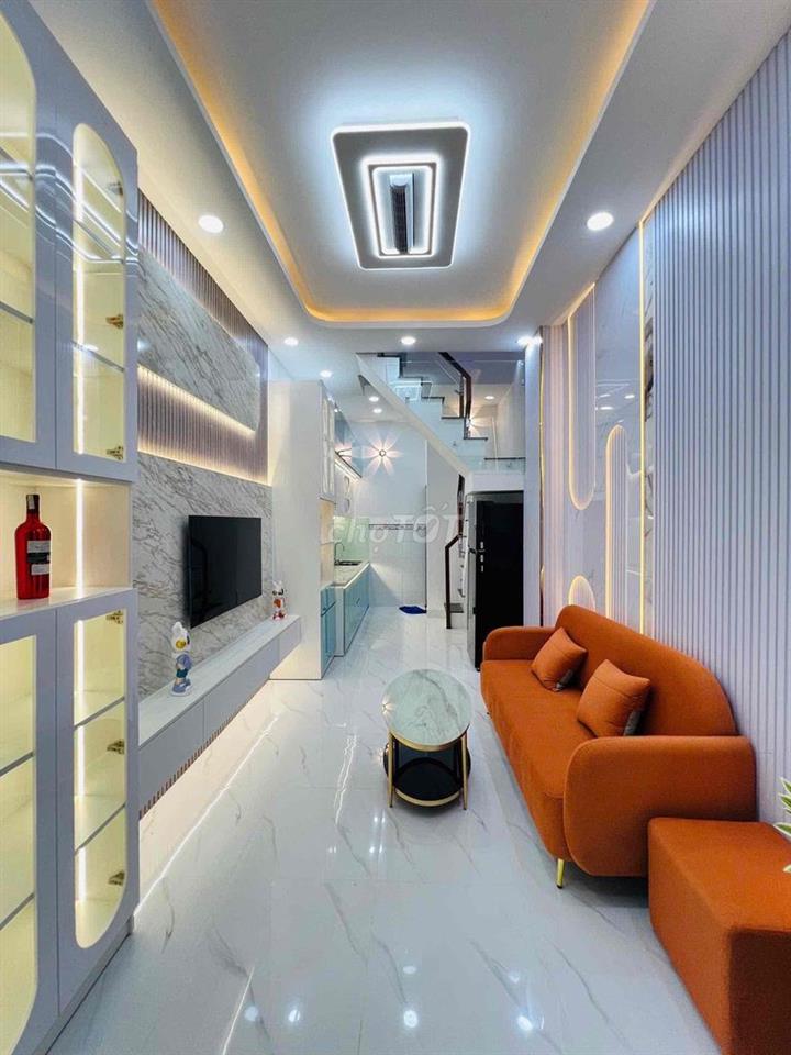 Bán nhà 2 lầu Huỳnh Tấn Phát Q7