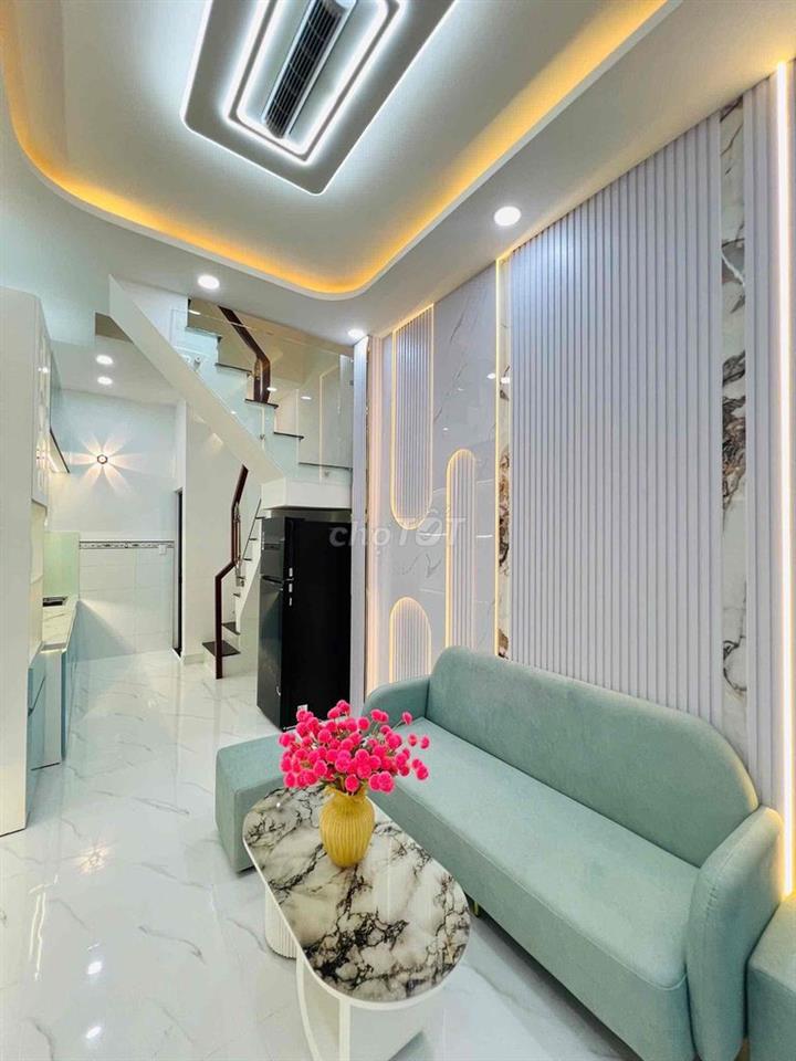 Bán nhà 2 lầu Huỳnh Tấn Phát Q7