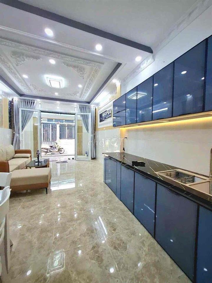 Nhà có pn duới đất Huỳnh Tấn Phát kế Q7