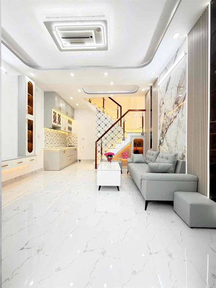 Nhà mới Huỳnh Tấn Phát kế Q7