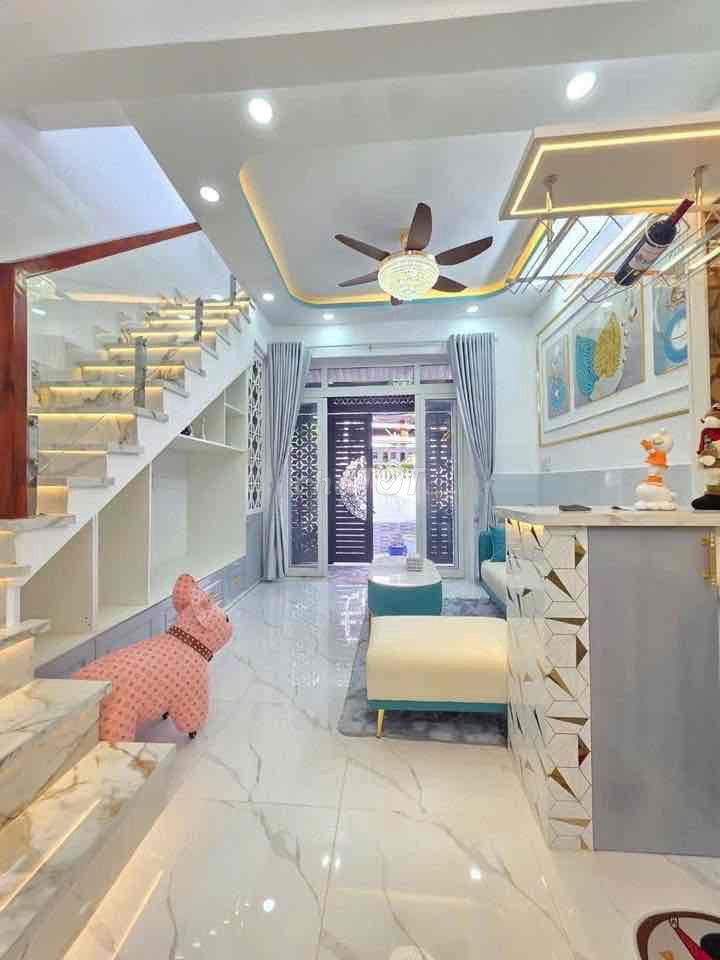 Nhà mặt tiền hẻm Huỳnh Tấn Phát Nhà Bè
