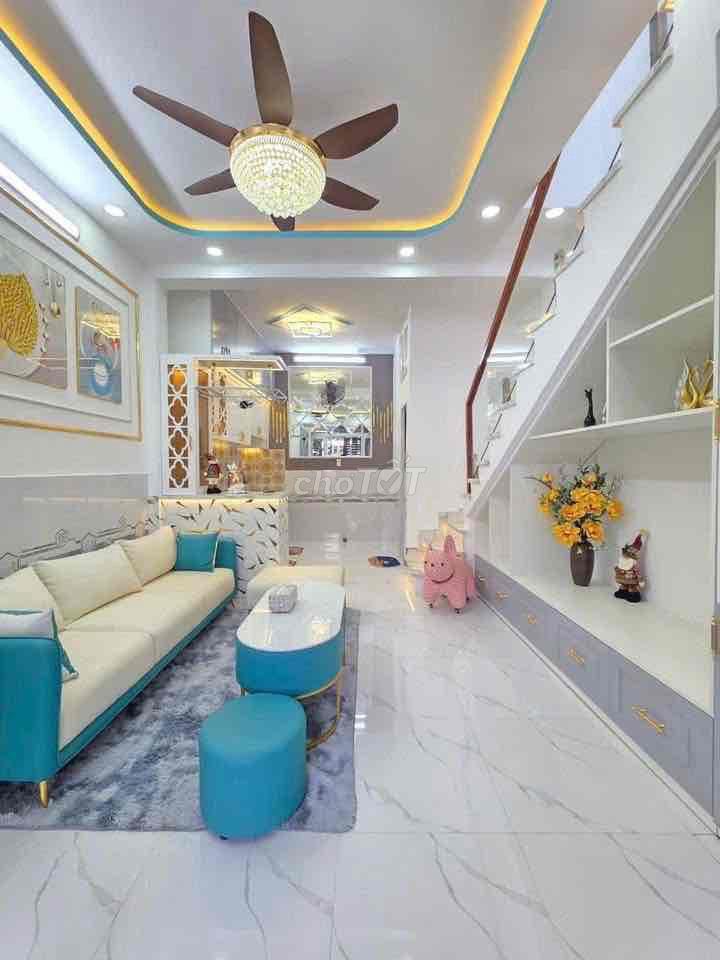 Nhà mặt tiền hẻm Huỳnh Tấn Phát Nhà Bè