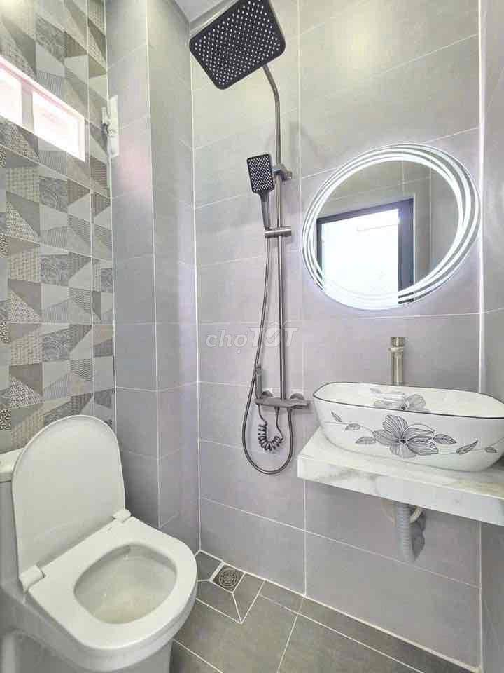 Nhà mặt tiền hẻm Huỳnh Tấn Phát Nhà Bè