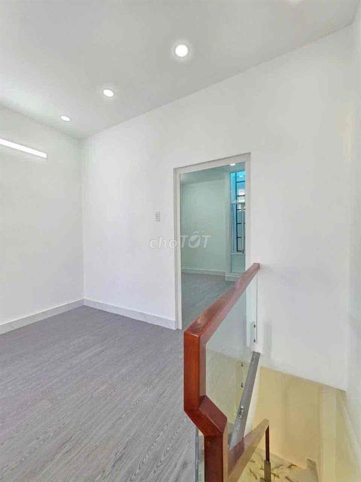 Nhà mặt tiền hẻm Huỳnh Tấn Phát Nhà Bè