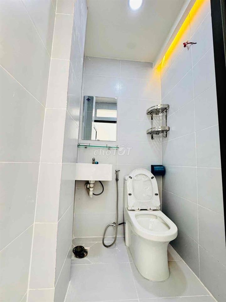 Nhà mới Huỳnh Tấn Phát kế bên Q7