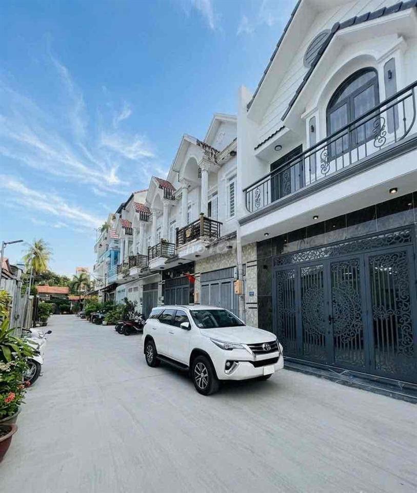 Gửi Phí 2% Nhà bán Huỳnh Tấn Phát Sát Q7