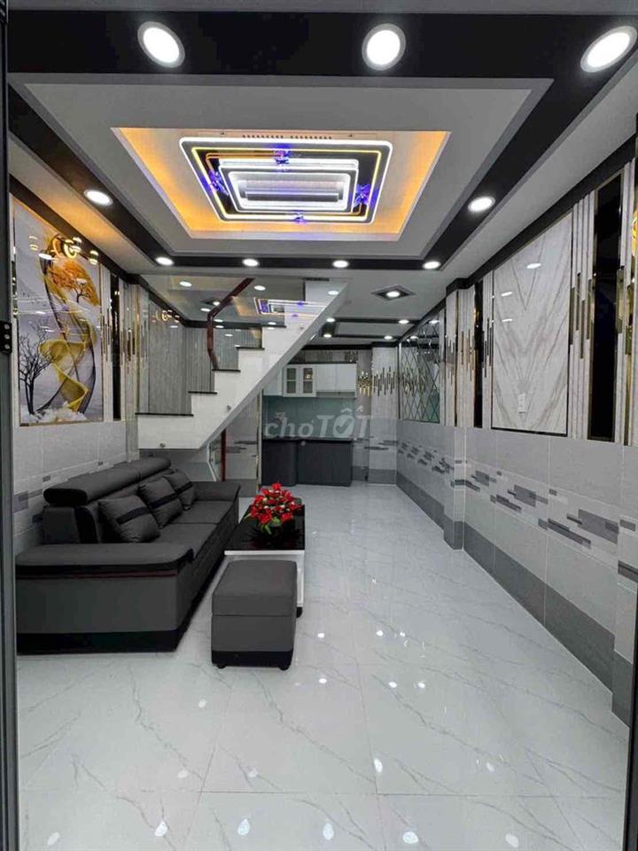Ban nhà mới xây Huỳnh Tấn Phát Nhà Bè