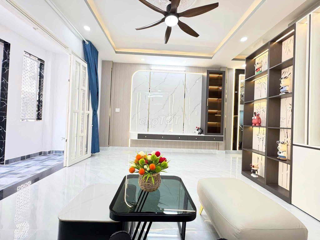 Bán nhà sổ hồng Huỳnh Tấn Phát sát bên Q7