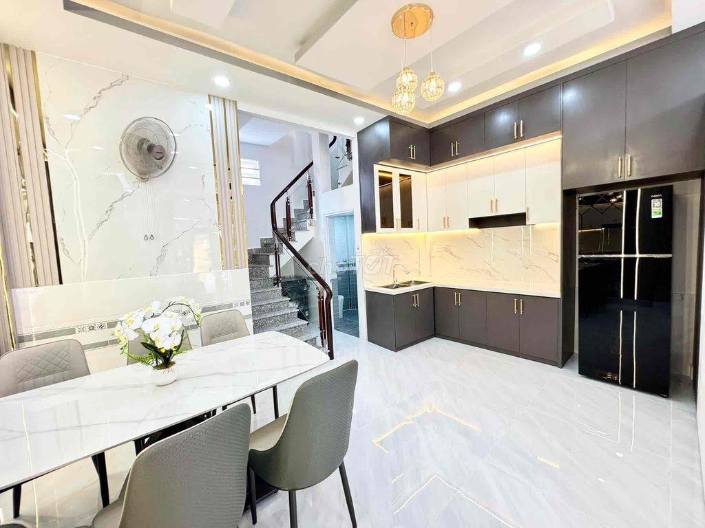 Bán nhà sổ hồng Huỳnh Tấn Phát sát bên Q7