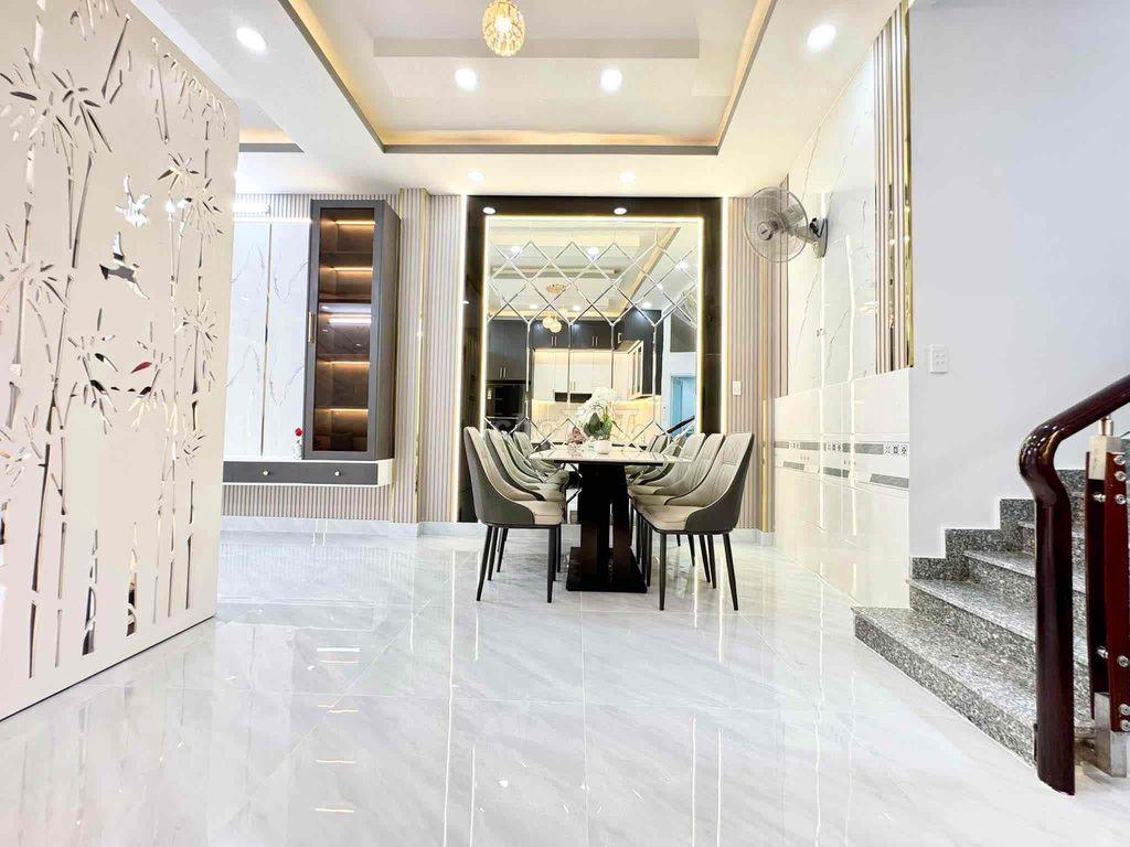 Bán nhà sổ hồng Huỳnh Tấn Phát sát bên Q7