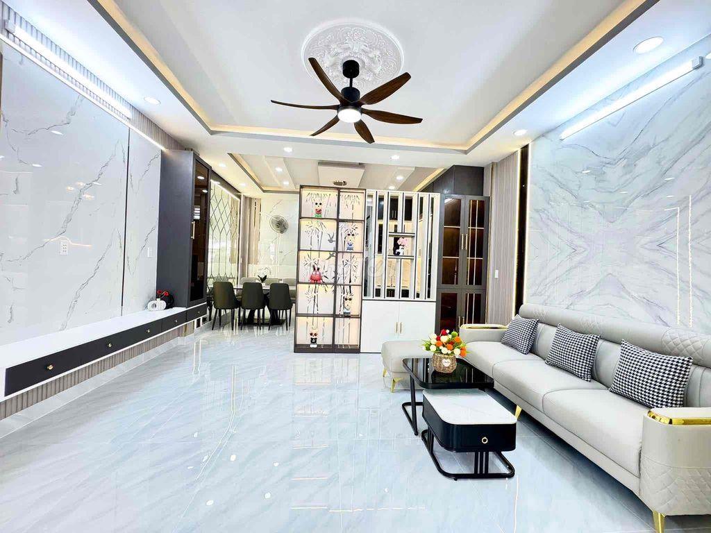 Bán nhà sổ hồng Huỳnh Tấn Phát sát bên Q7