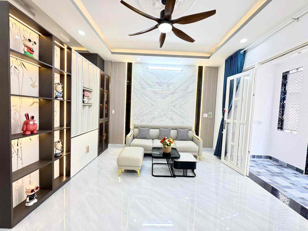 Bán nhà sổ hồng Huỳnh Tấn Phát sát bên Q7