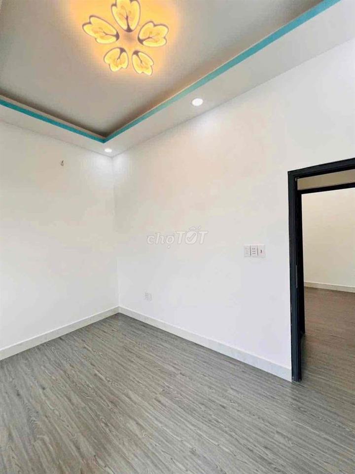 Nhà Mặt Tiền hẻm Huỳnh Tấn Phát