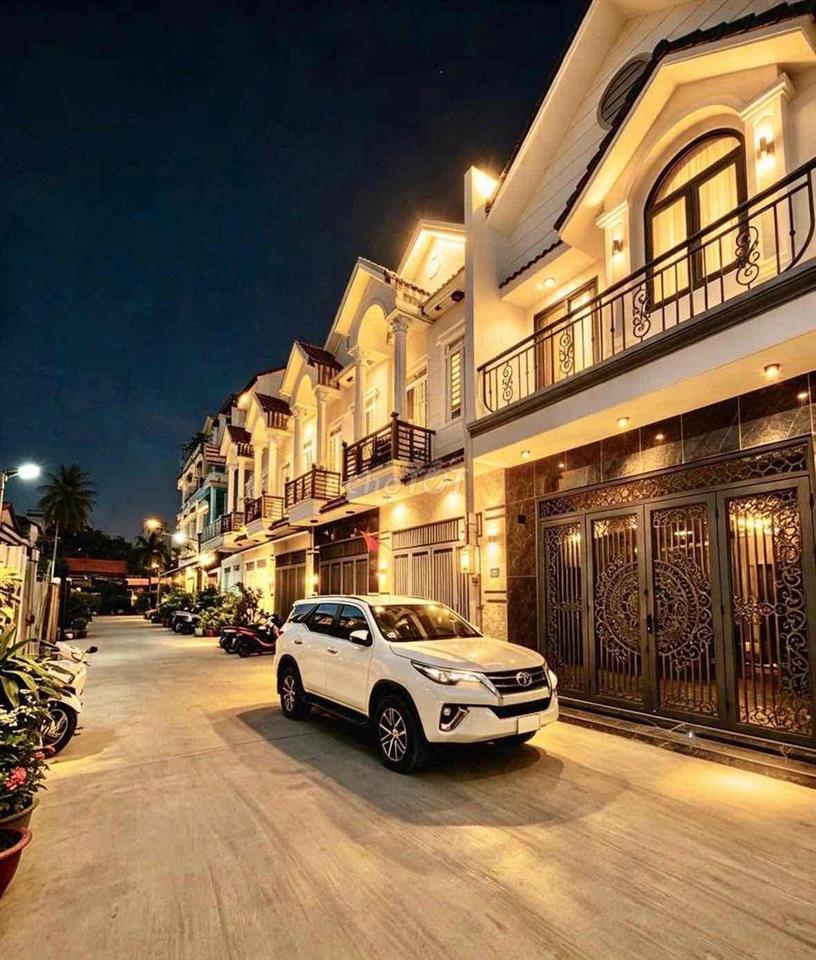 Phí 2% Nhà Hẻm Xe Hơi Huỳnh Tấn Phát -Q7
