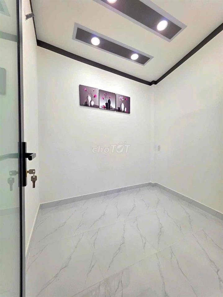 Bán nhà mới xây Huỳnh Tấn Phát kế Q7