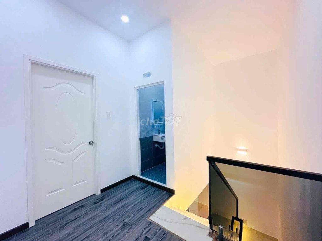 Nhà hẻm xe hơi Huỳnh Tấn Phát gần cầu Phú Xuân Q7