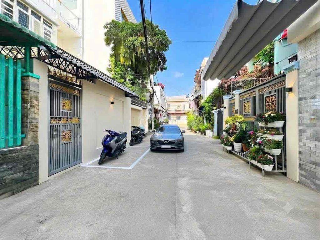 Nhà hẻm xe hơi Huỳnh Tấn Phát gần cầu Phú Xuân Q7