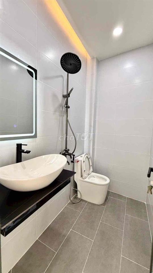 Nhà sổ hồng riêng Huỳnh Tấn Phát sát bên Q7