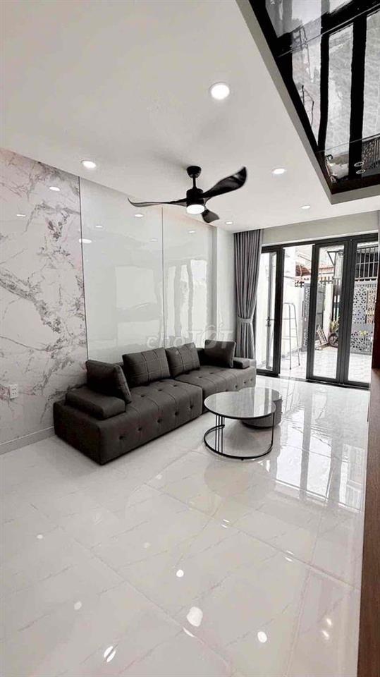 Nhà sổ hồng riêng Huỳnh Tấn Phát sát bên Q7