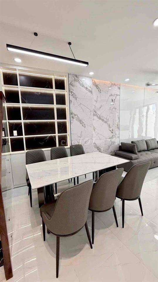 Nhà sổ hồng riêng Huỳnh Tấn Phát sát bên Q7