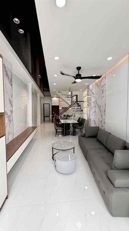 Nhà sổ hồng riêng Huỳnh Tấn Phát sát bên Q7